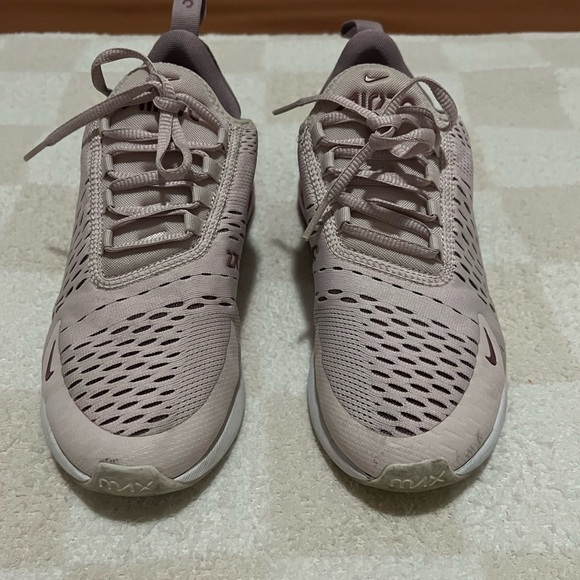 Nike Air Max 270 - Picture 1 of 5